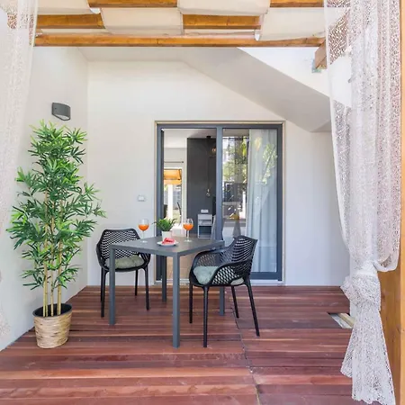 In - Istrien 43008 Apartment