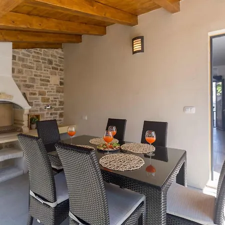 Apartment In - Istrien 43008 Porec